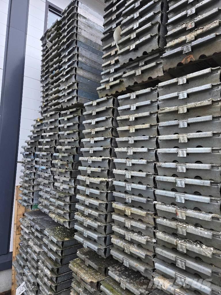 Peri UP T72 Állvány felszerelések