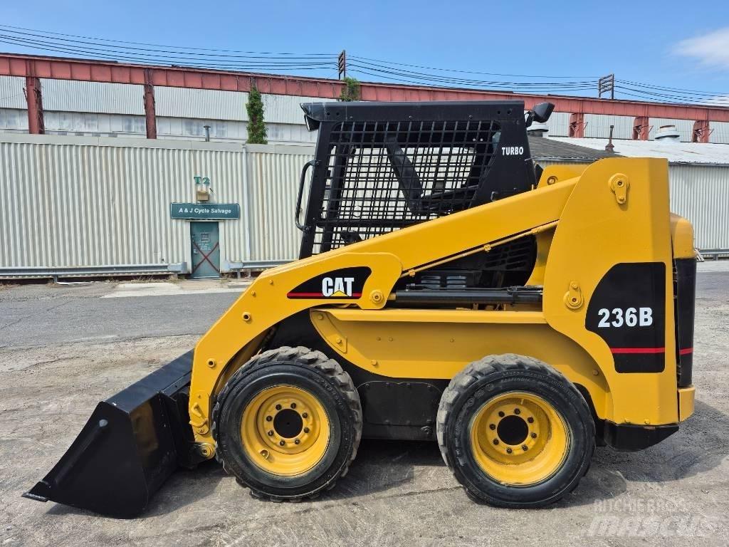 CAT 236 B Kompaktrakodók
