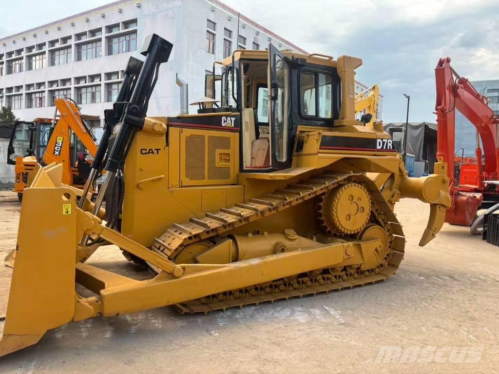 CAT D 7 R lánctalpas dózerek