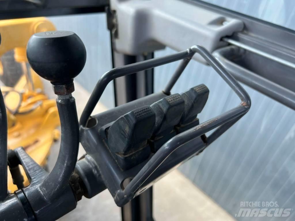 Volvo G946 Gréderek