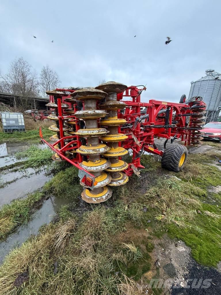 Väderstad Topdown400 Kultivátorok