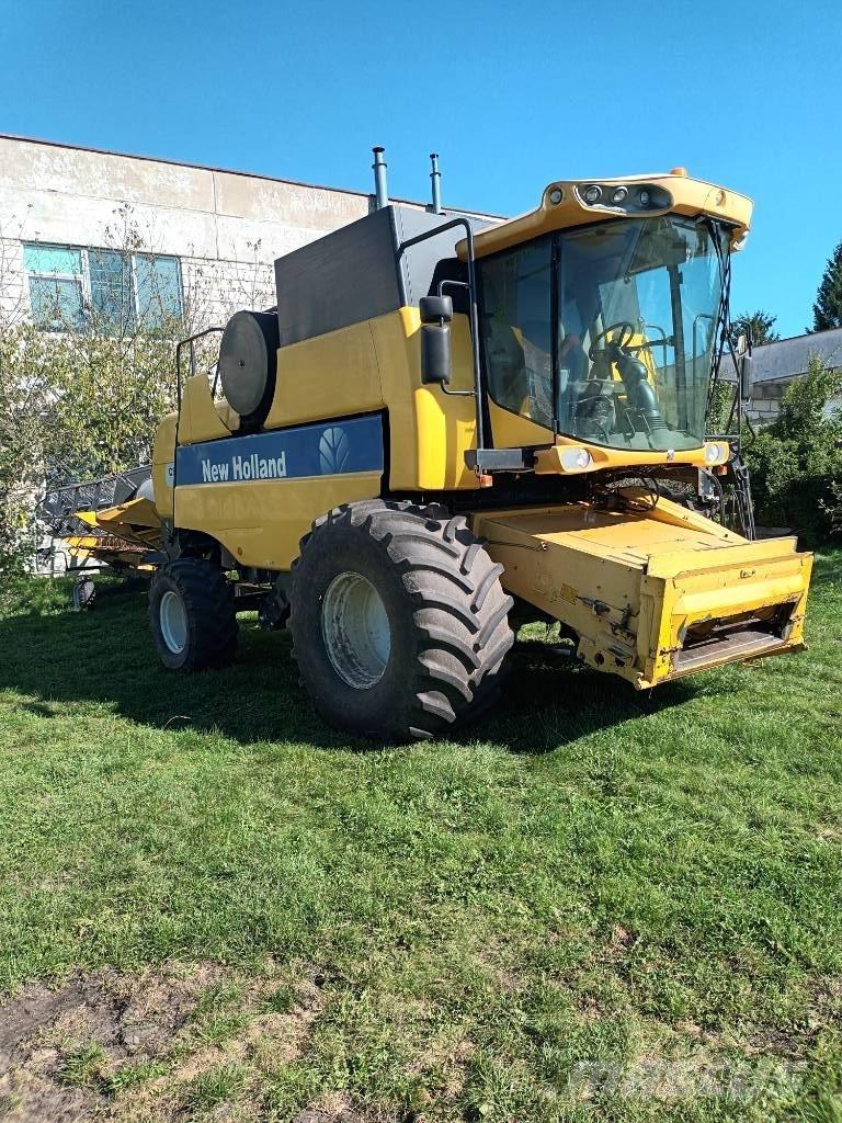 New Holland CS 6080 Kombájnok