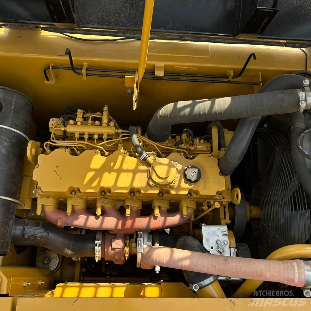 CAT 320 D Lánctalpas kotrók