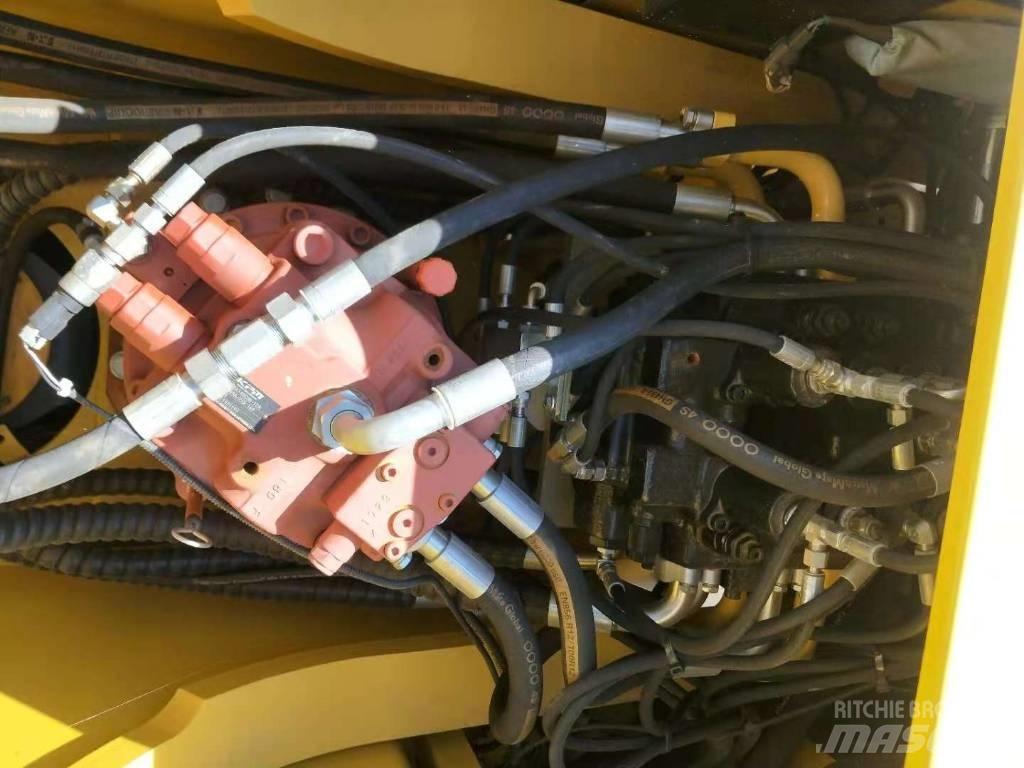 New Power NE225 Közepes (midi) kotrók 7 t - 12 t