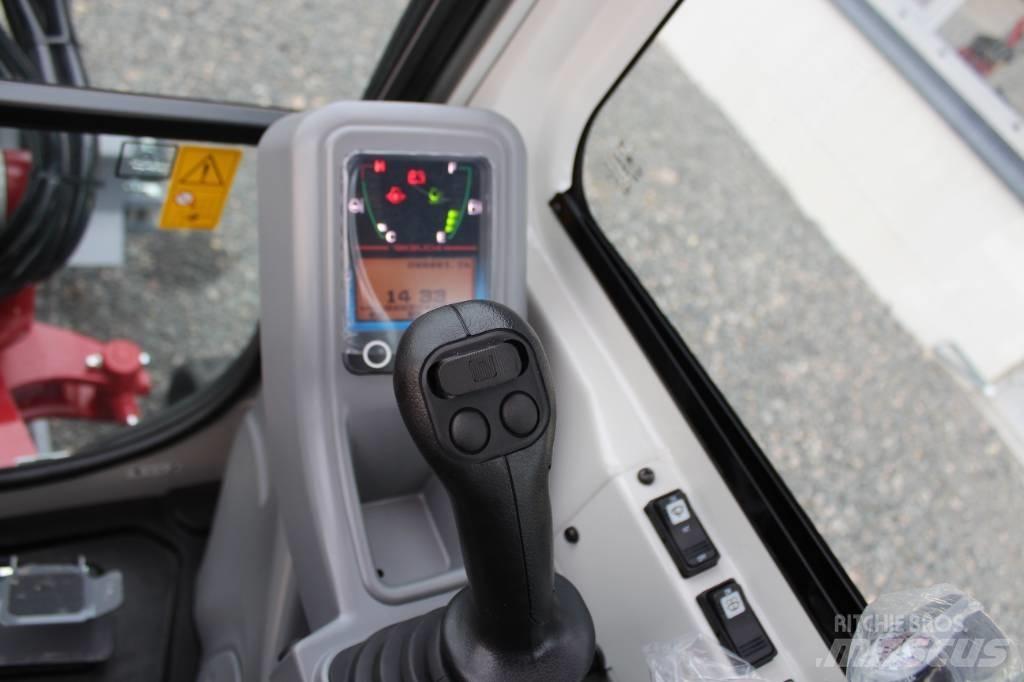 Takeuchi TB 225 Mini kotrók < 7t