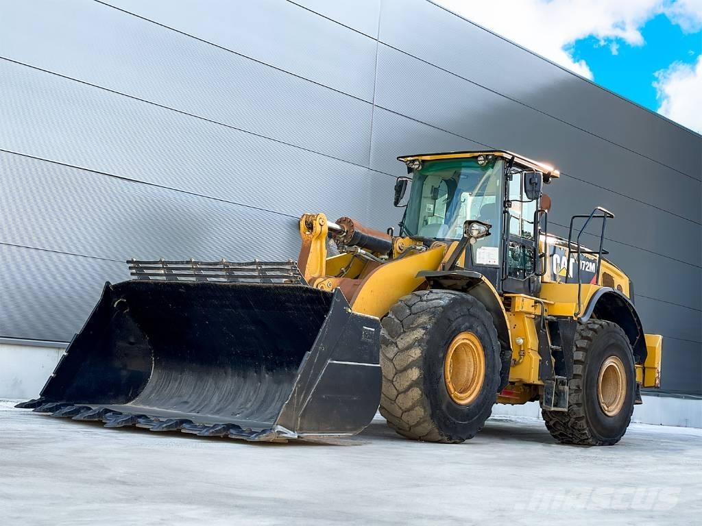 CAT 972M Gumikerekes homlokrakodók