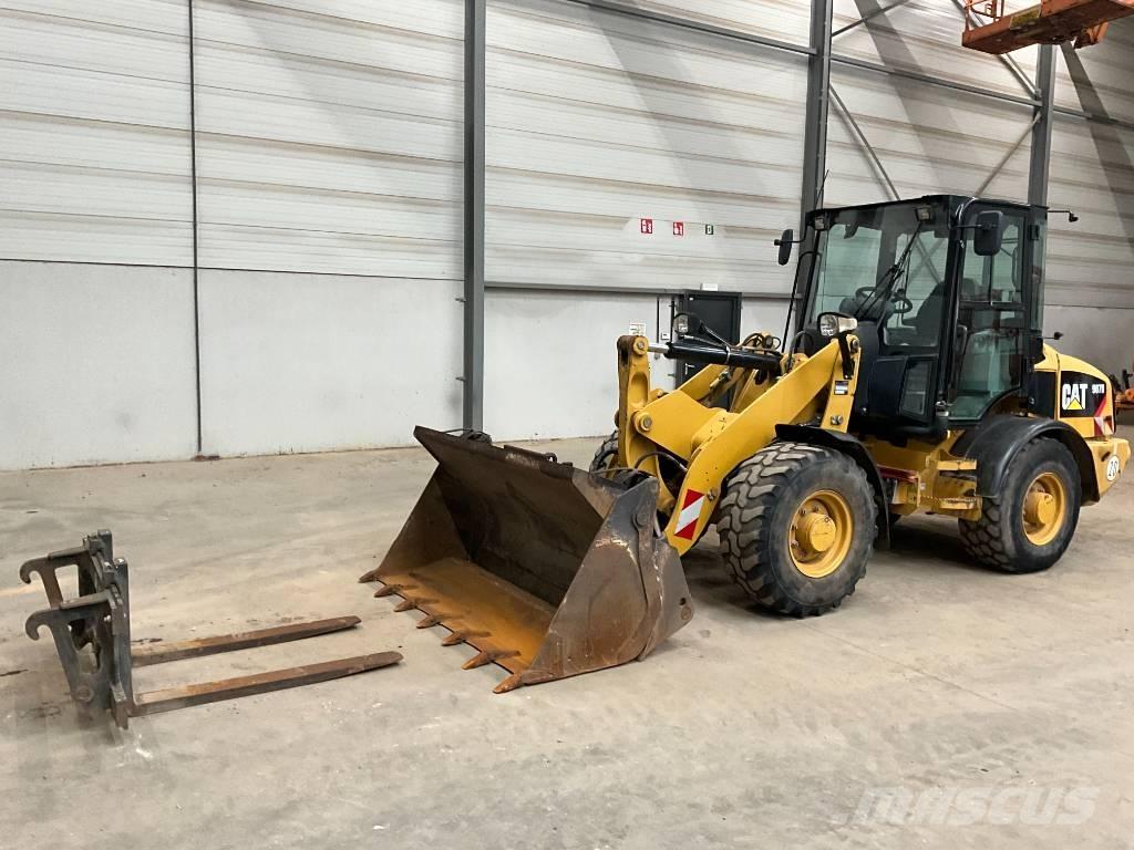 CAT 907 H 2 Gumikerekes homlokrakodók