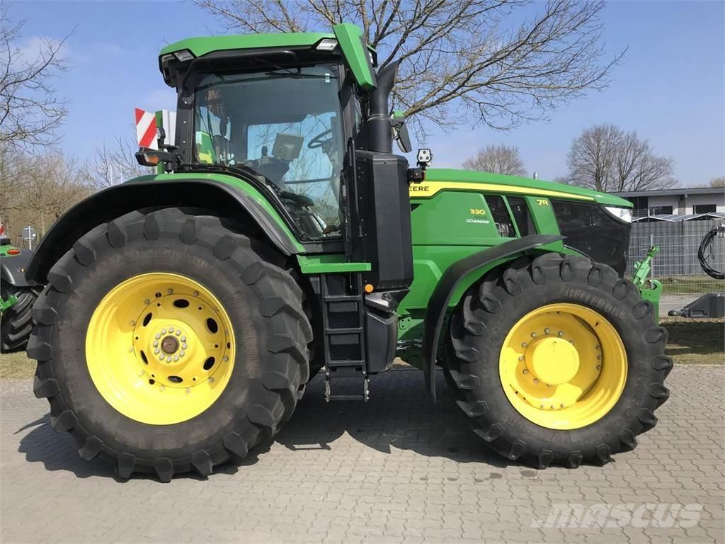 John Deere 7R 330 Traktorok