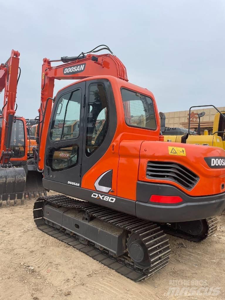 Doosan DX80 Közepes (midi) kotrók 7 t - 12 t
