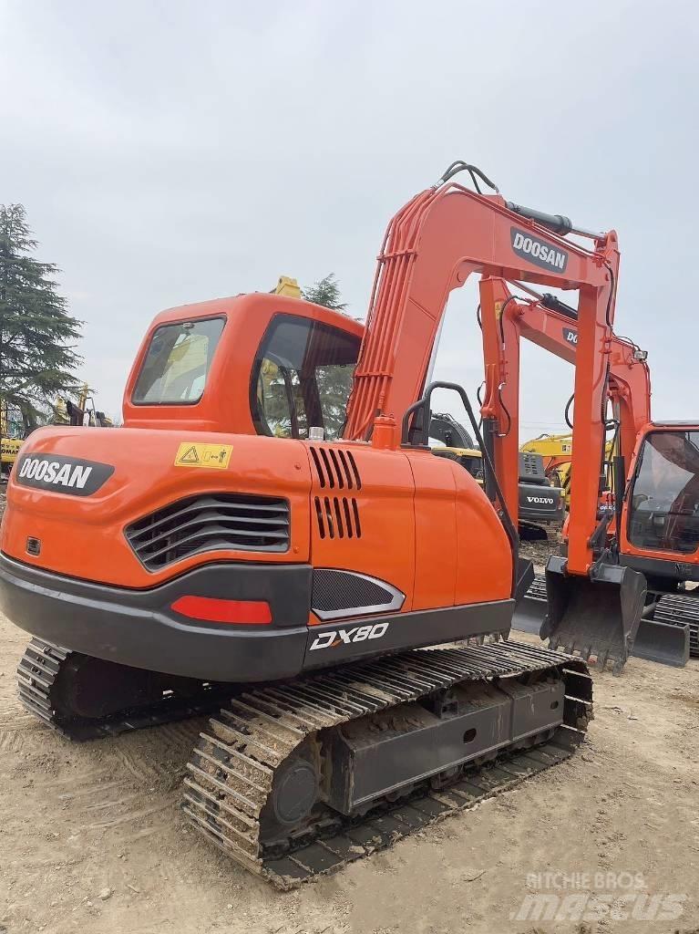 Doosan DX80 Közepes (midi) kotrók 7 t - 12 t