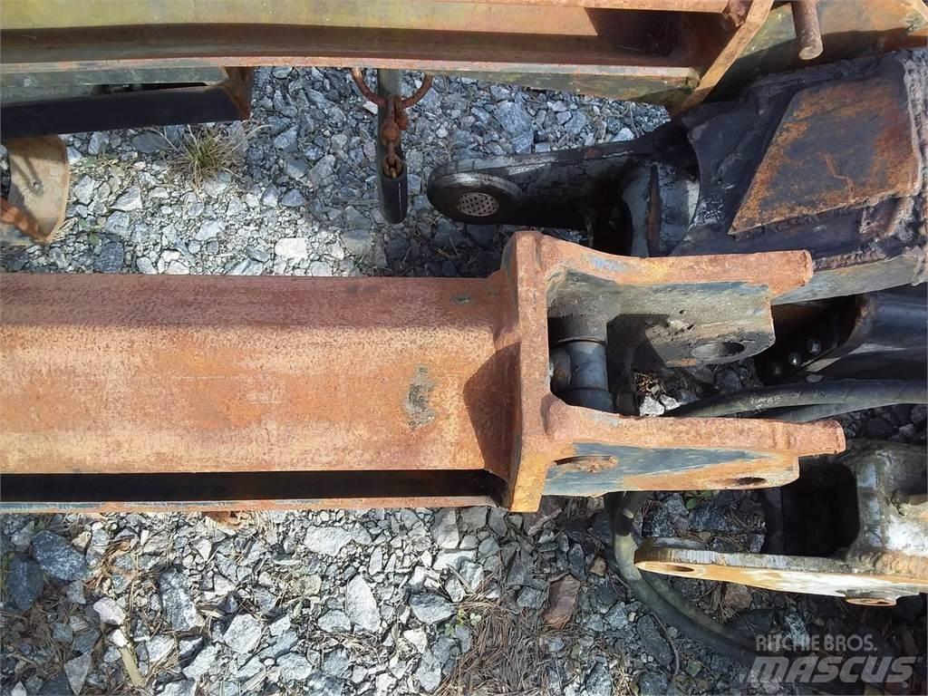 CAT 2200 Betakarító daruk