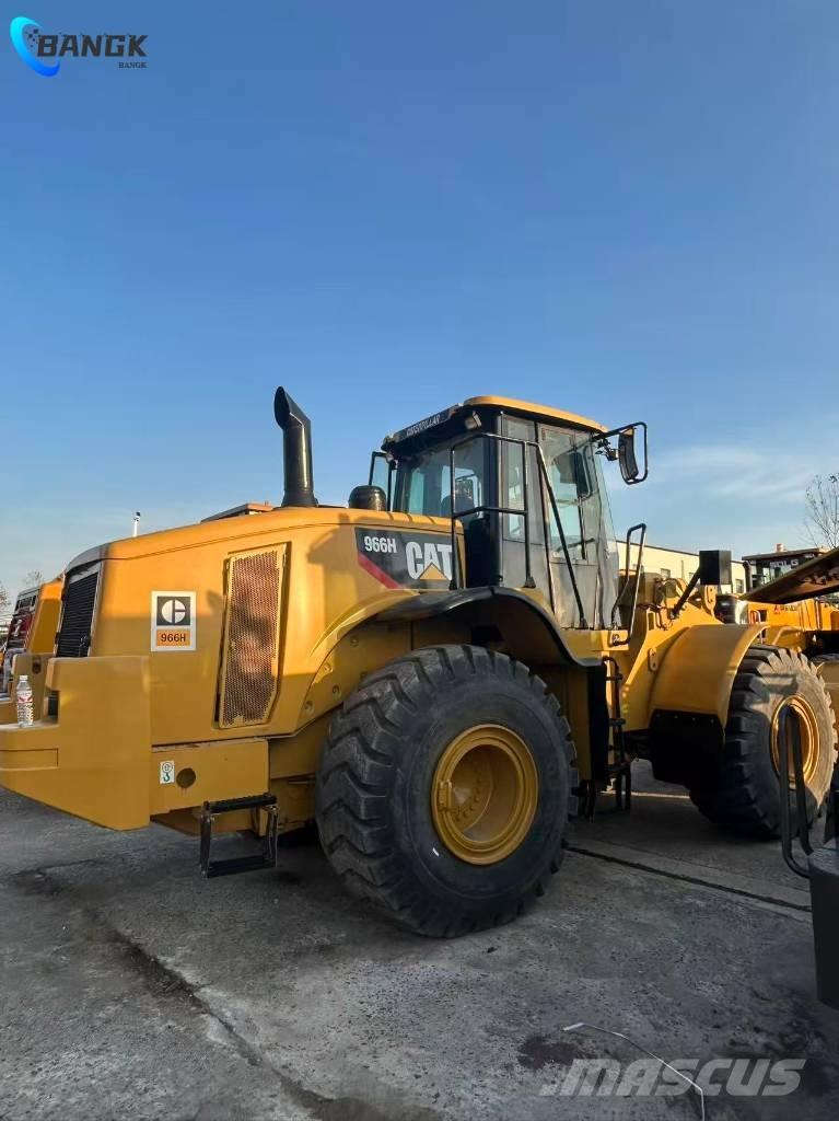 CAT 966 H Gumikerekes homlokrakodók