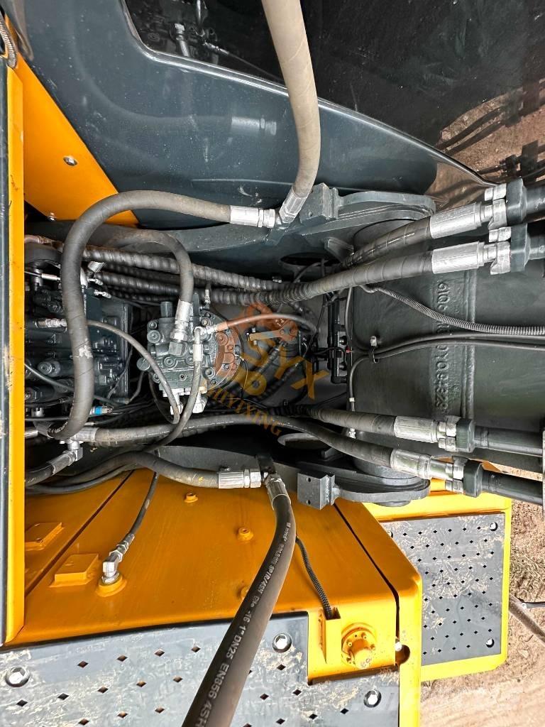 Hyundai Robex 220-9S Lánctalpas kotrók