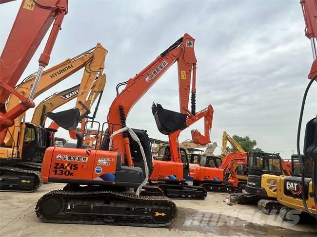 Hitachi ZX 130 Lánctalpas kotrók