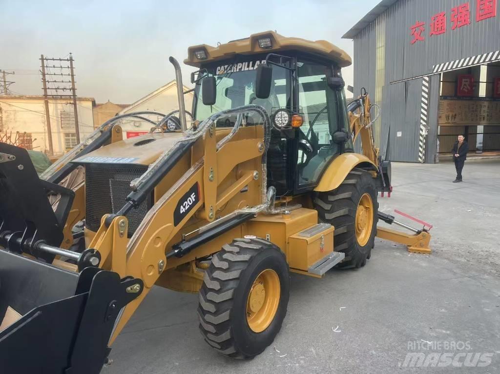 CAT CAT420F Gumikerekes homlokrakodók