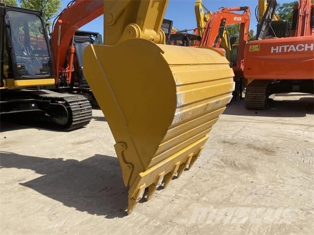 CAT 330 GC Lánctalpas kotrók