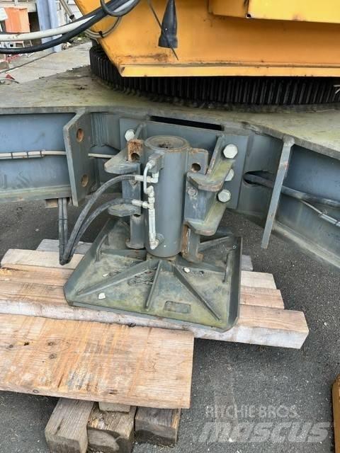 Liebherr 120K.1 Torony daruk