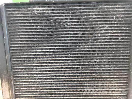 JLG 660 cooler Hűtők