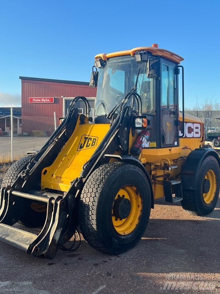 JCB 411 HT Gumikerekes homlokrakodók