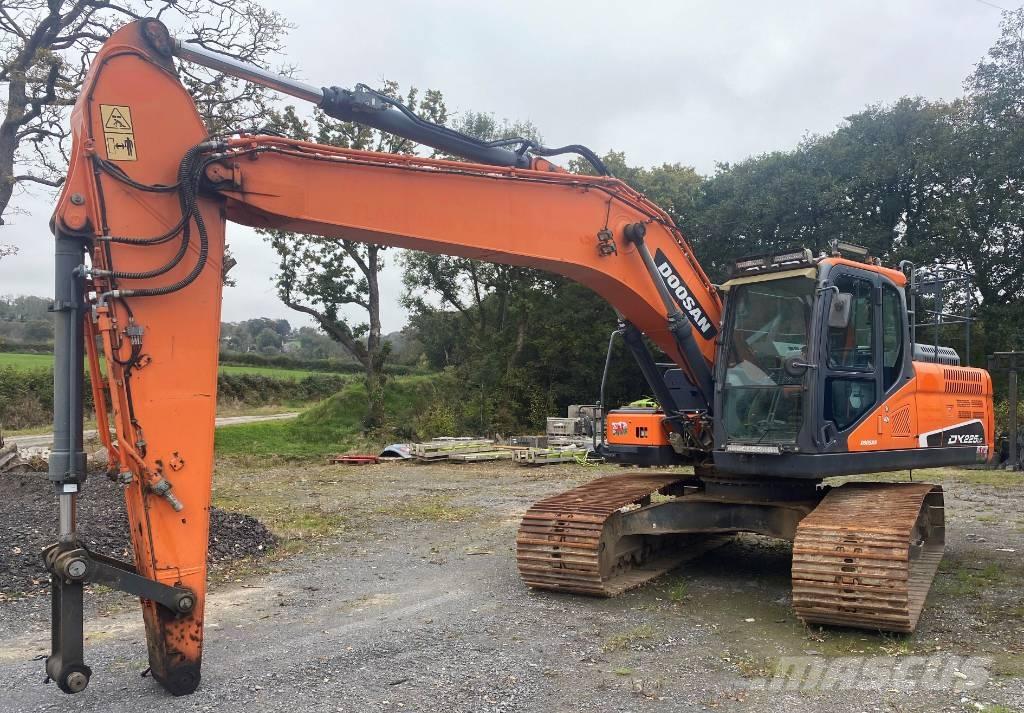 Doosan DX 225 LC Lánctalpas kotrók