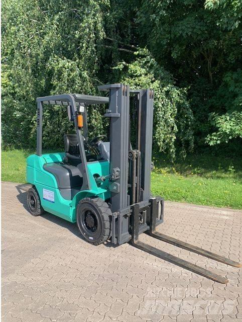 Mitsubishi FD25NT Dízel targoncák