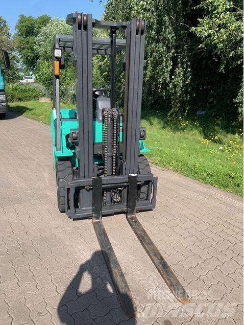 Mitsubishi FD25NT Dízel targoncák
