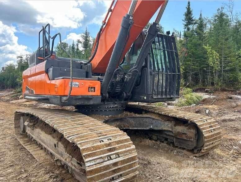 Doosan DX 350 LC Lánctalpas kotrók