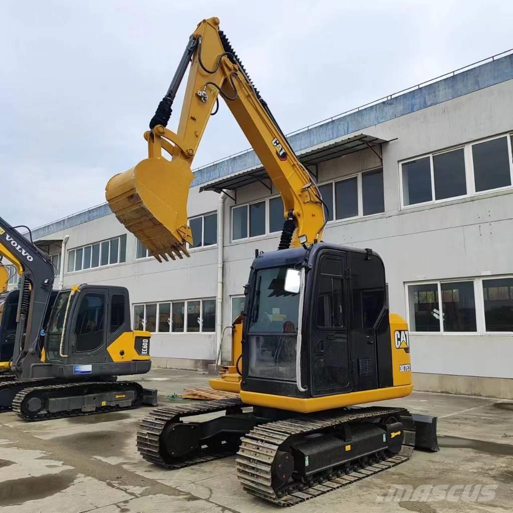 CAT 307E2 Mini kotrók < 7t