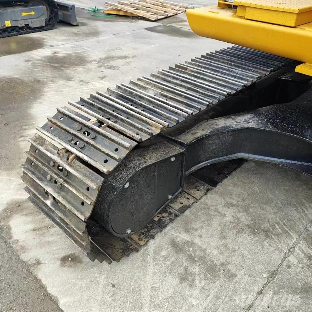 CAT 307E2 Mini kotrók < 7t