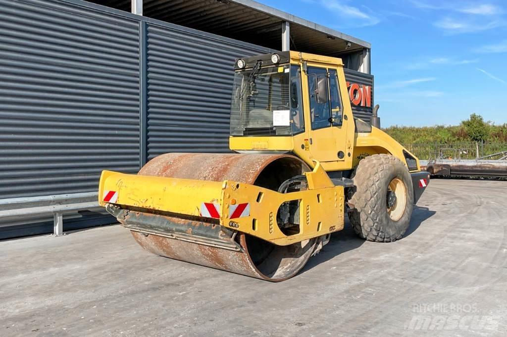 Bomag BW 213 DH-4 Egydobos hengerek