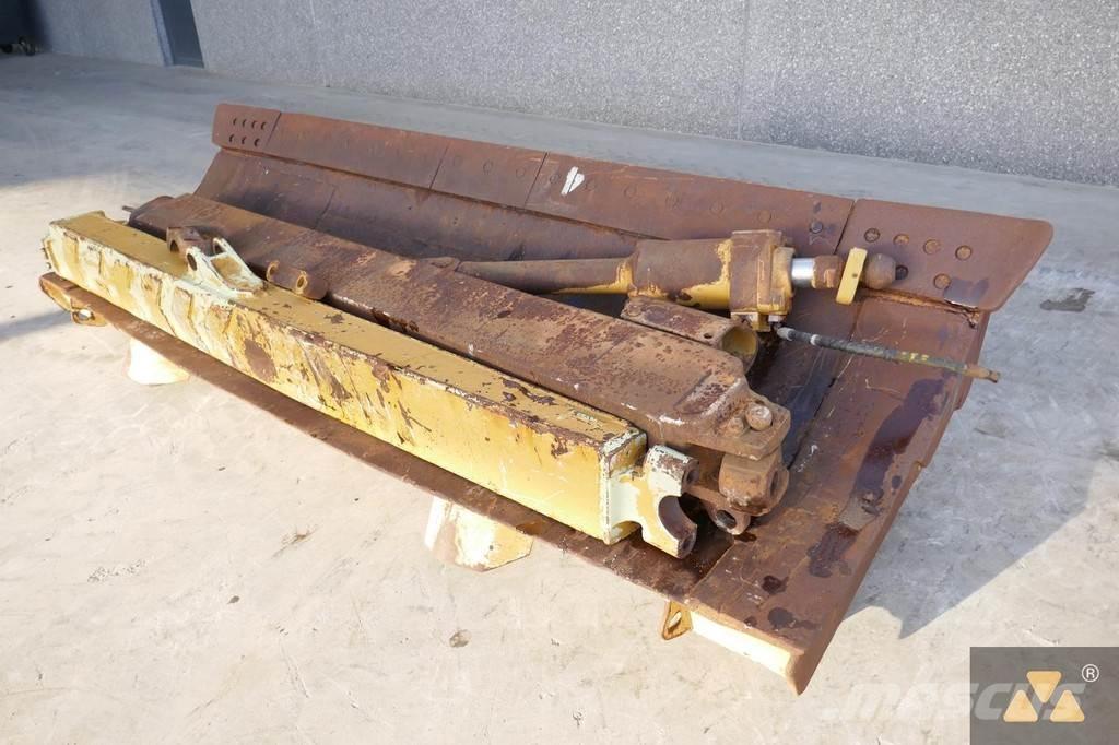 CAT D7G Blade Tolólapok