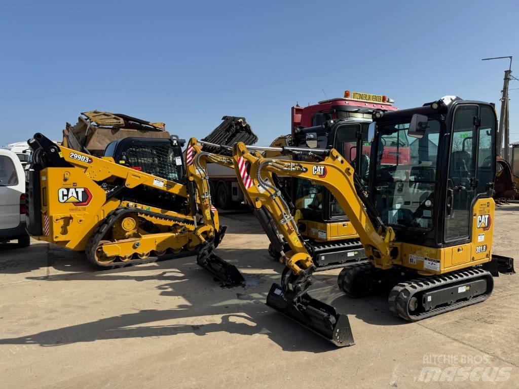 CAT 301.8 Mini kotrók < 7t
