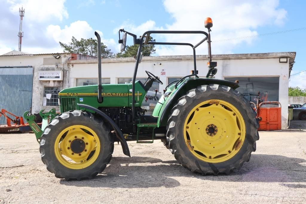 John Deere 5400 Traktorok