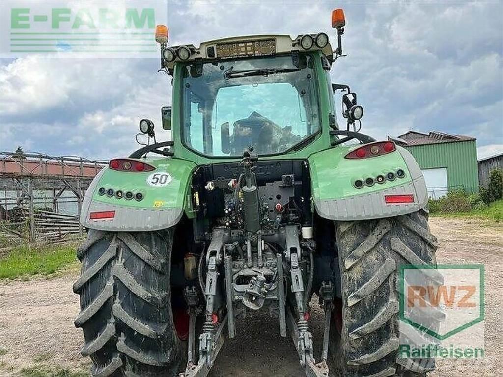 Fendt 718 vario Traktorok