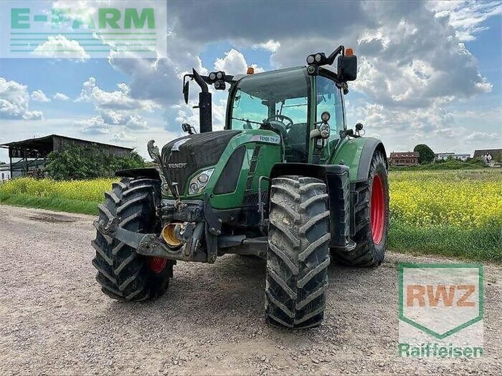 Fendt 718 vario Traktorok