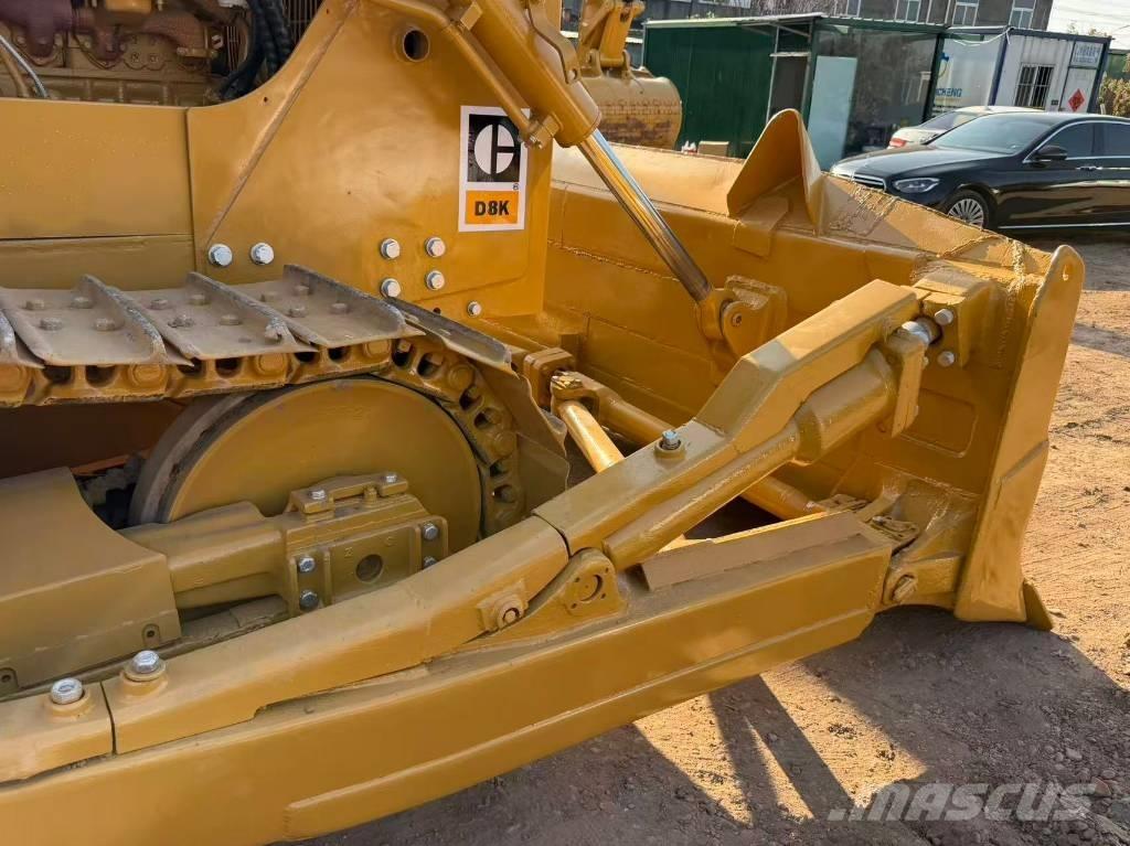 CAT D8K lánctalpas dózerek