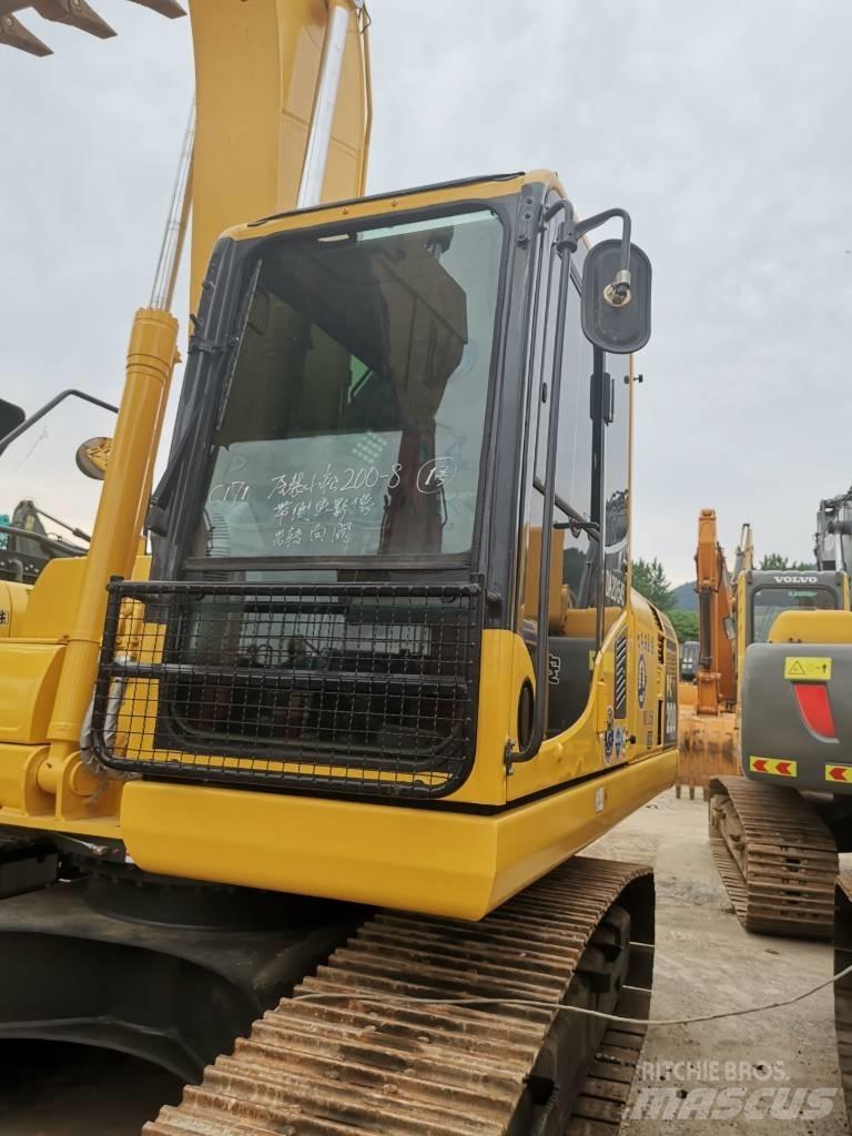 Komatsu PC 200 LC-8 Lánctalpas kotrók