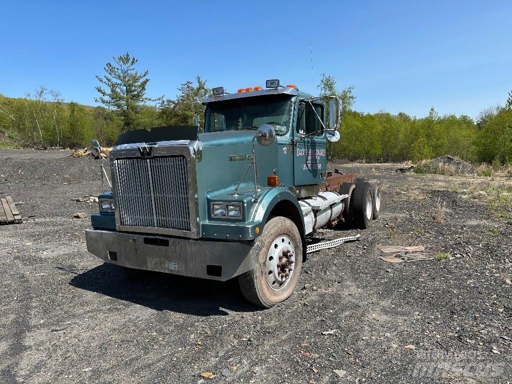 Western Star 4964FX Nyergesvontatók