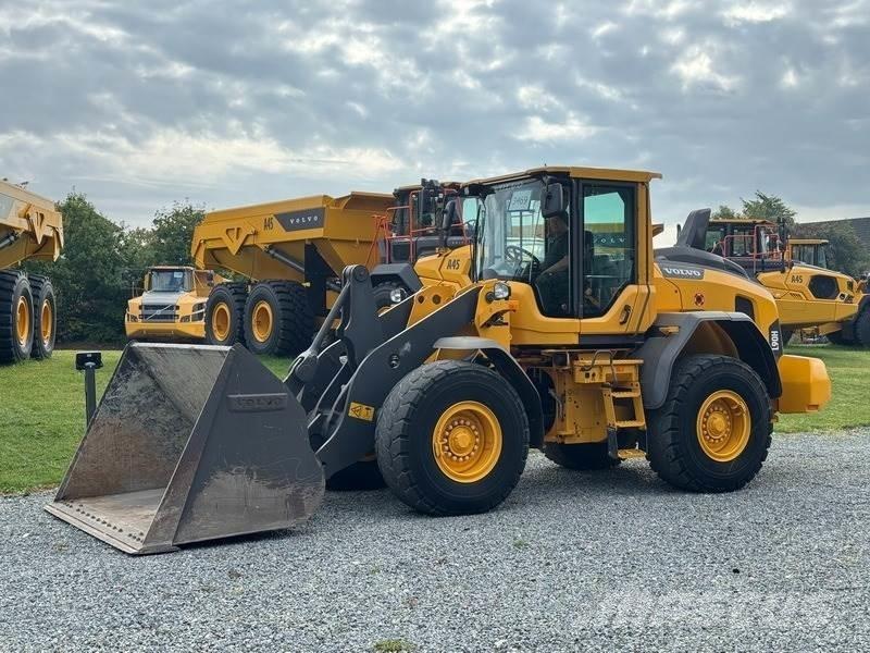 Volvo L 90 H Gumikerekes homlokrakodók