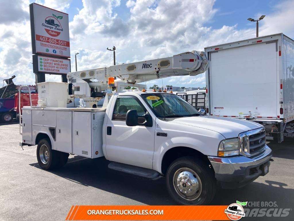 Ford F 550 SD Teherautóra szerelt emelők és állványok