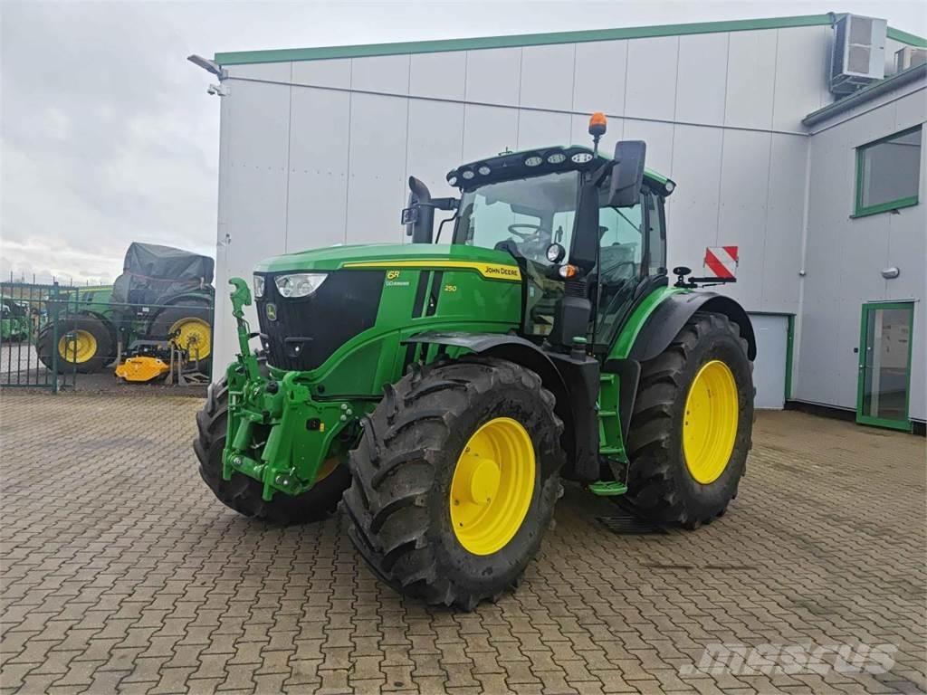 John Deere 6R 250 Traktorok
