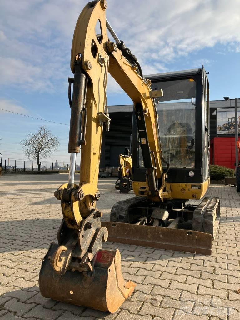 CAT 301.7 D Mini kotrók < 7t