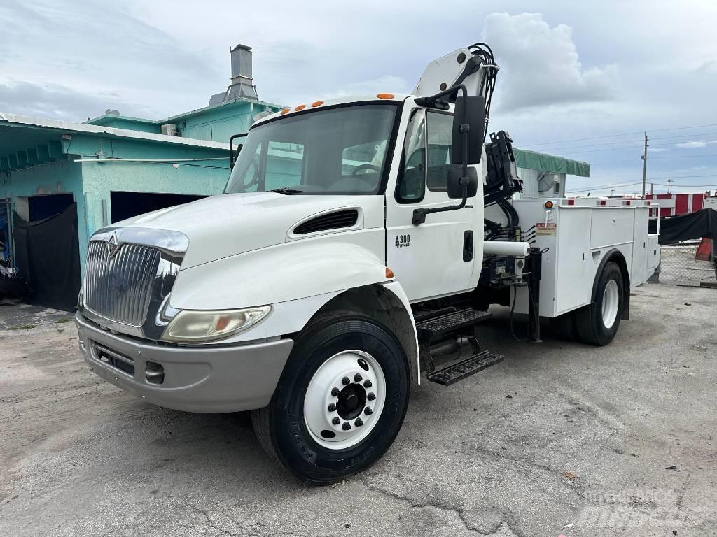 International 4300 Egyéb