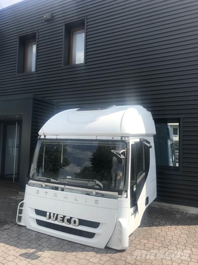 Iveco Stralis AT Vezetőfülke és belső tartozékok