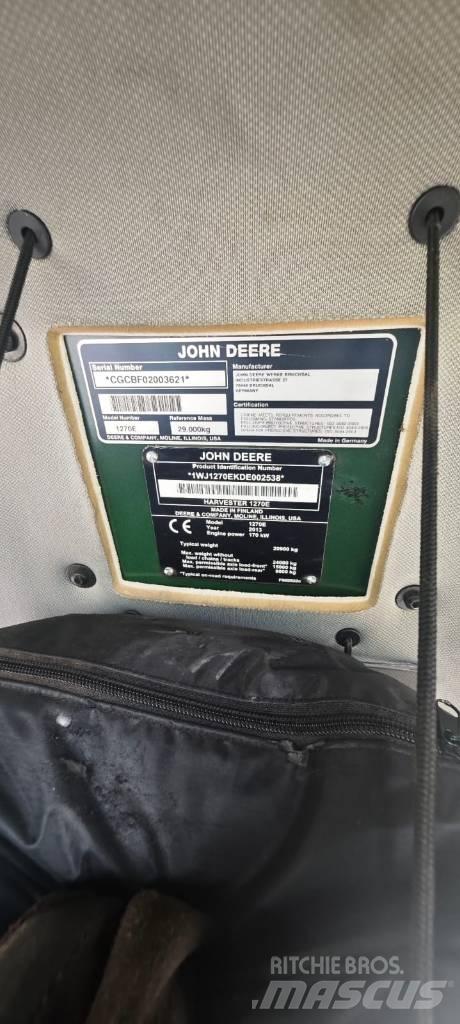 John Deere 1270 E Betakarítók
