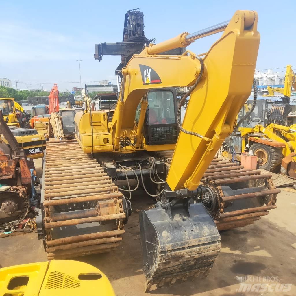 CAT 320C Kétéltű markolók