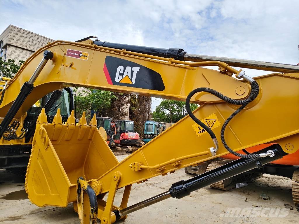 CAT 330 D L Lánctalpas kotrók