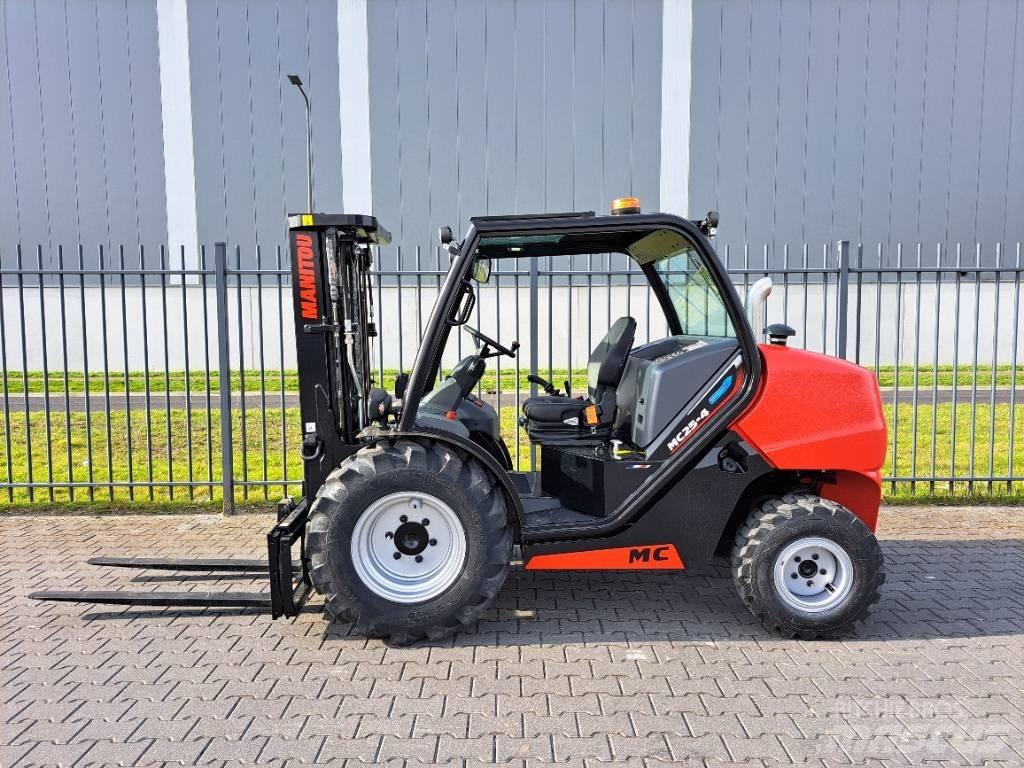 Manitou MC 25-4 Dízel targoncák