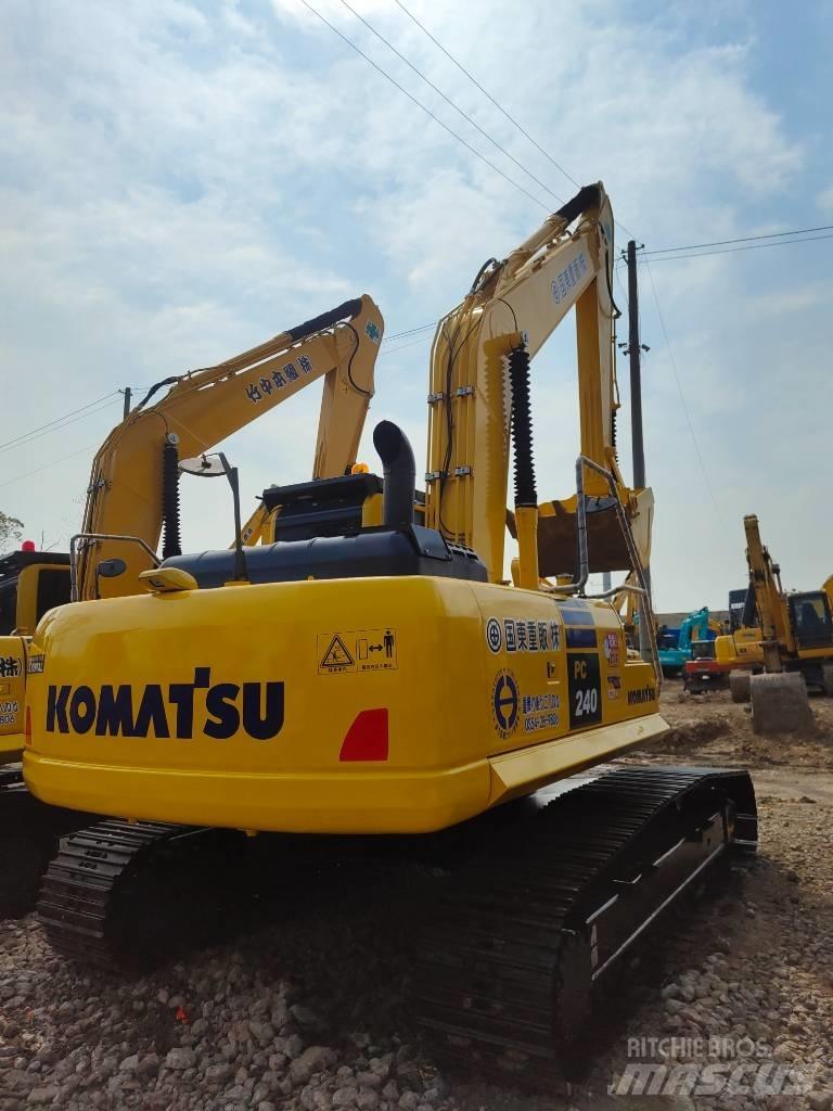 Komatsu PC 240 Lánctalpas kotrók