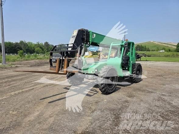 SkyTrak 8042 Teleszkópos rakodók